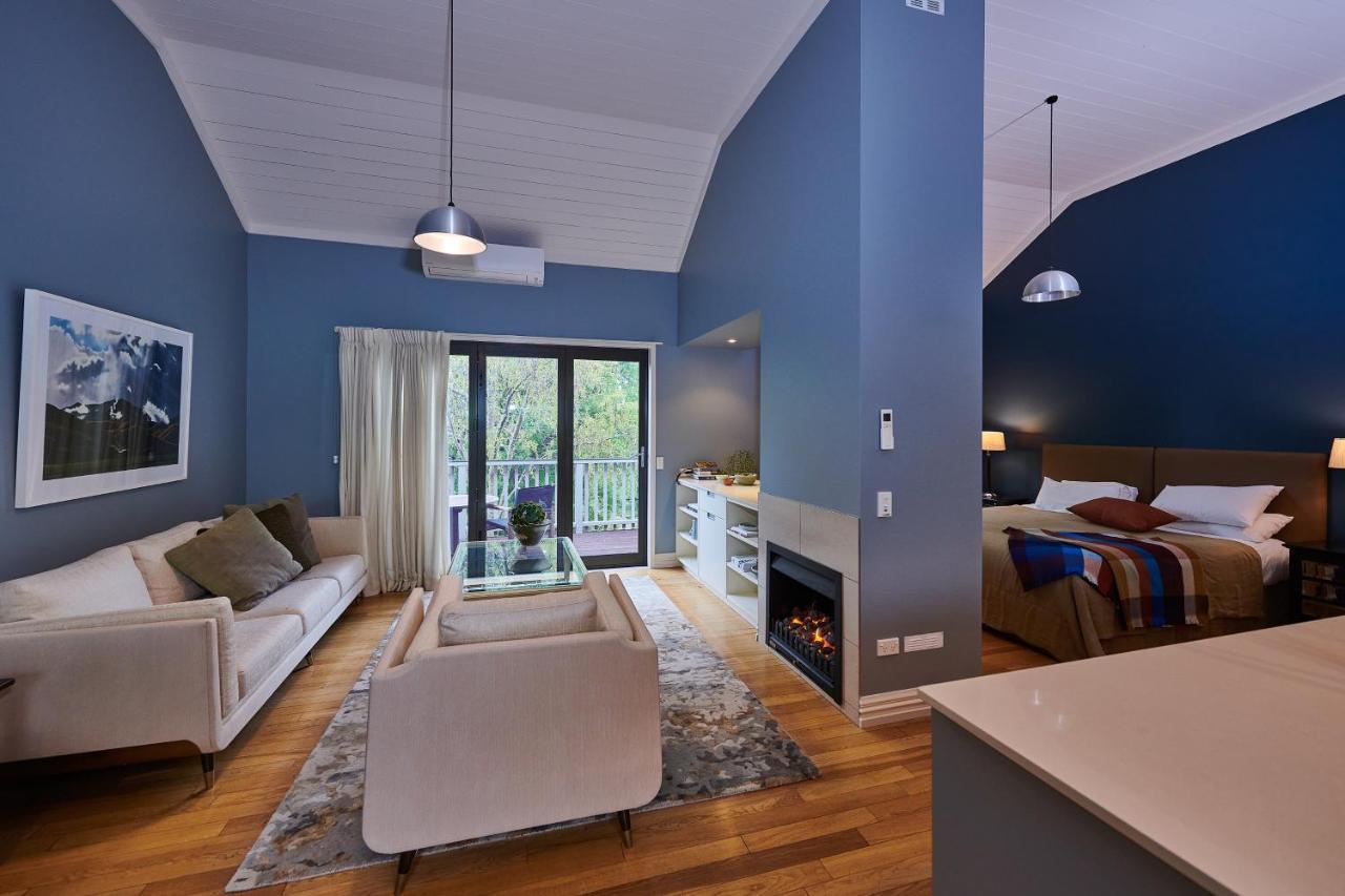Parehua Resort Martinborough Bagian luar foto A typical apartment at the hotel