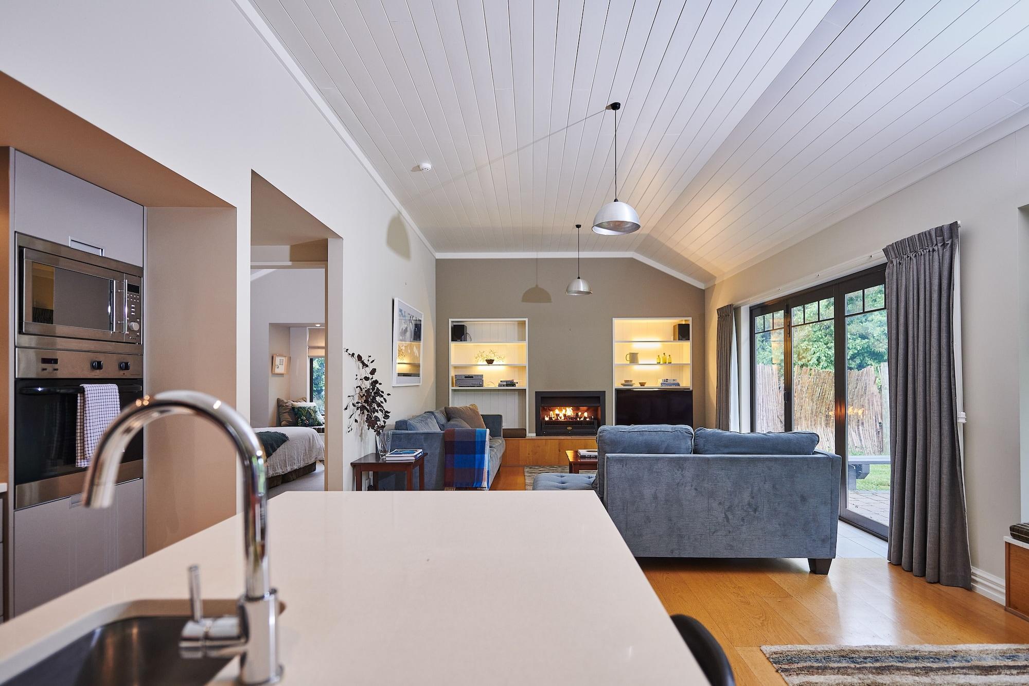 Parehua Resort Martinborough Bagian luar foto Interior of a house