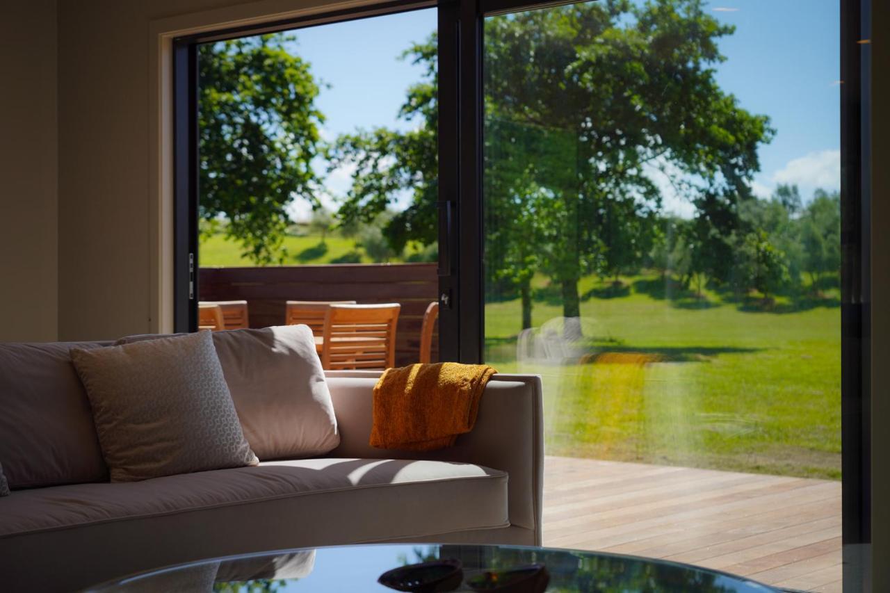 Parehua Resort Martinborough Bagian luar foto Interior of a house